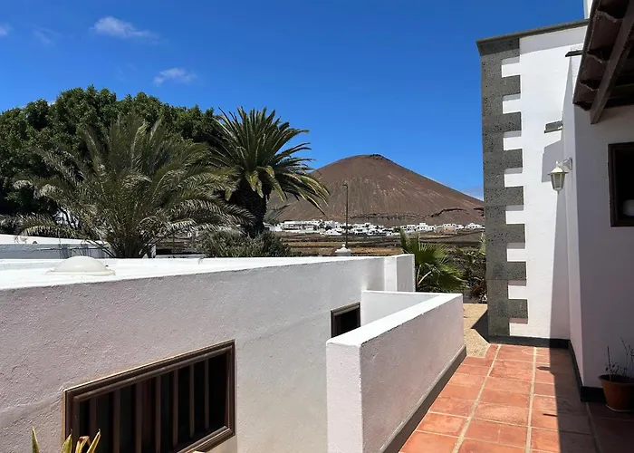 Aparthotel Estrella Polar 3*